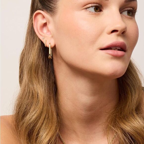 14k Gold Plated U Shape Huggie Earrings - Picture 4 of 5